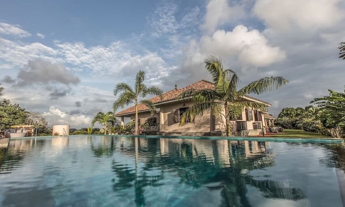 Kathaluwa Apartamento | Villa Mayurana - Signature Suite, Pool View, Poolsiden