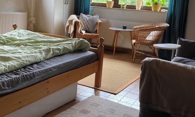 Herbrechtingen Casa | Quiet vacation apartment in the countryside. Ideal for hikers and bikers. Garden included
