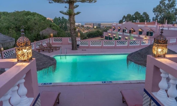 Meia Praia Apartamento | Studios for long stays near the beach in the Algarve region of Portugal