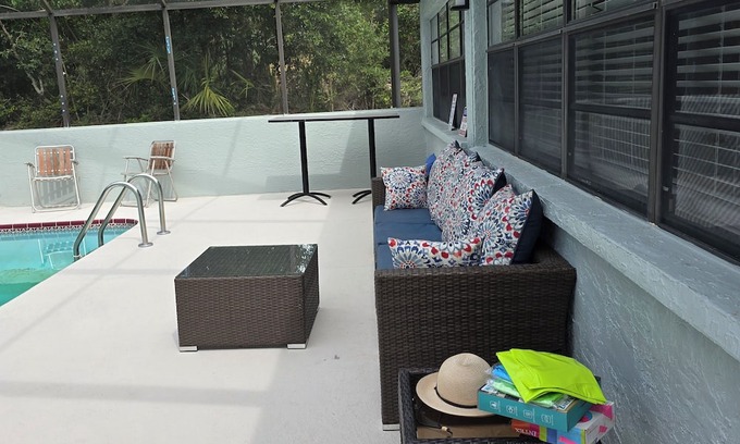 Spring Hill Casa | Home in Springhill with pool