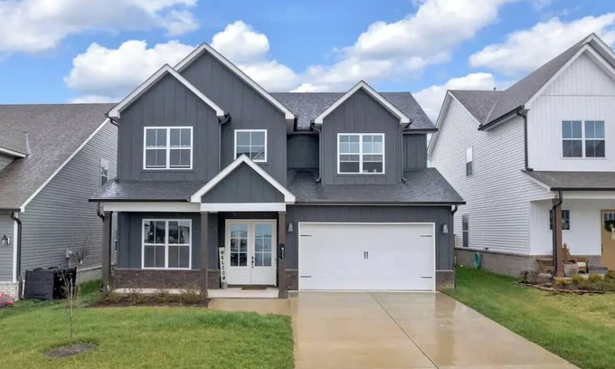 Ashley Oaks Casa | Spacious Modern 5-bedroom Kid Friendly in West Knoxville