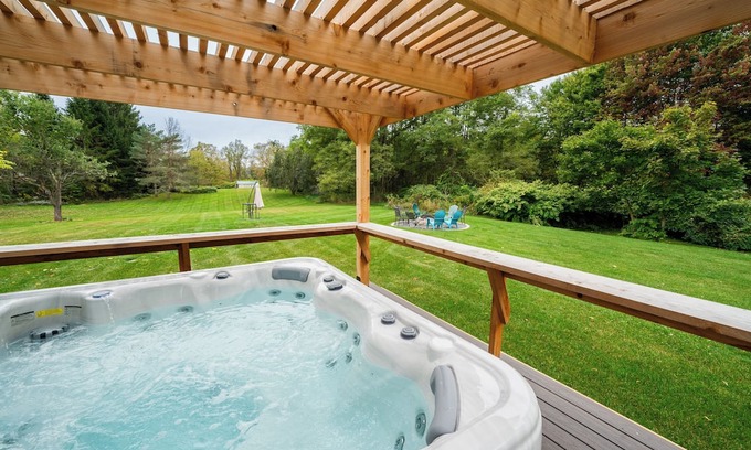 Cooperstown Casa | Luxurious Estate in Cooperstown, NY -3.2 miles from the Cooperstown Dreams Park