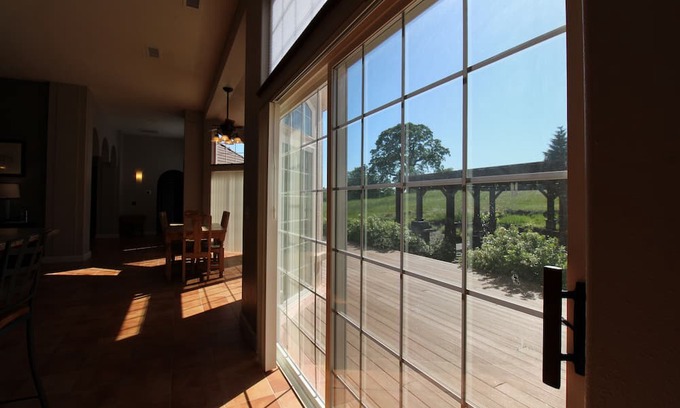 Yamhill Casa | Exceptional Vineyard Estate in Yamhill with Mediterranean Home and Pinot Noir Vines