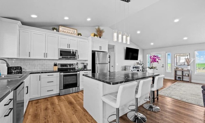Gooding County Casa | *Heart of Wendell*Massive yard*fire pit*Parking