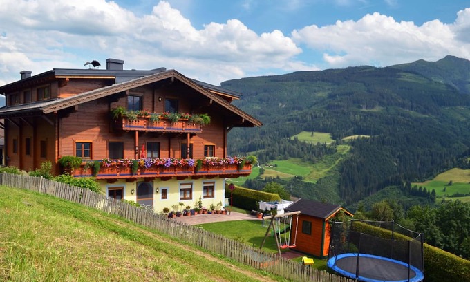 Taxenbach Apartamento | Hinterkerschbaum by Interhome