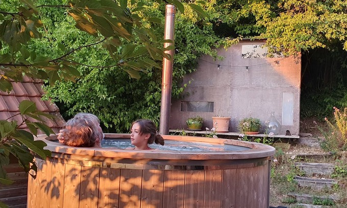 Quemigny-Poisot Casa | Gite Pour 4 Personnes Entre Dijon et Beaune Avec vue et Bain Nordique Jacuzzi