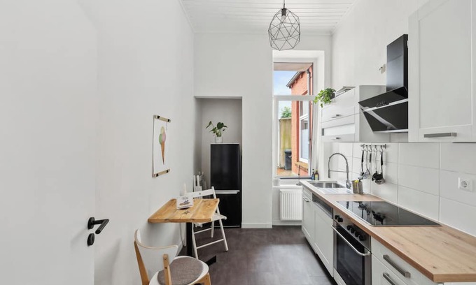 Russee - Hammer Apartamento | Zentral, Frisch Saniert 24 h Check-in!