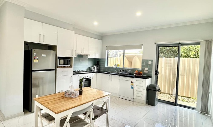 Blair Athol Casa | Charming Privateroom/ShareHouse/Netflix/ClosetoCity