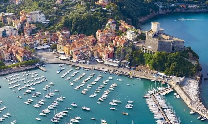 Pugliola Apartamento | Souvenir Guest House Lerici, refined vacation home with sea view.