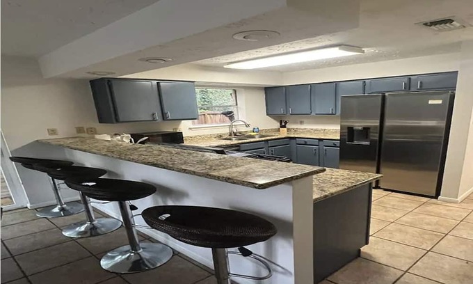 Panther Creek Casa | 4-bedroom house in the Woodlands with high-speed Wi-Fi, and AC.
