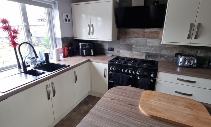 Easington Casa | Boathouse, Easington just minutes from the sea