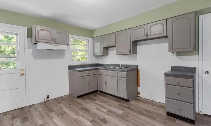 Calverton Park Casa | 3-bedroom house in enchanting Saint Louis with WiFi, fitness room, AC
