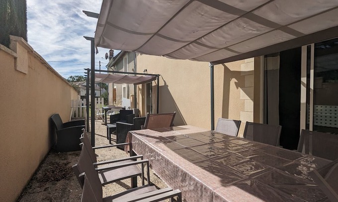 Neuvy-Saint-Sepulchre Cabaña | Gite Neuvy-Saint-Sépulchre, 7 bedrooms, 14 persons