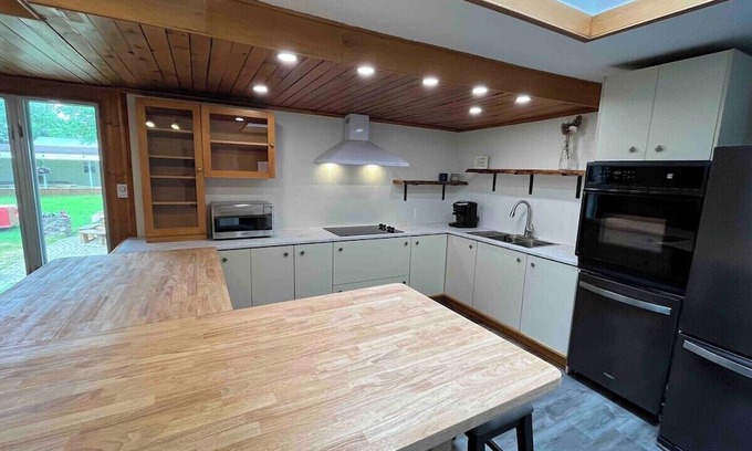 South Glengarry Cabina | Modern 3BR Cottage! #1