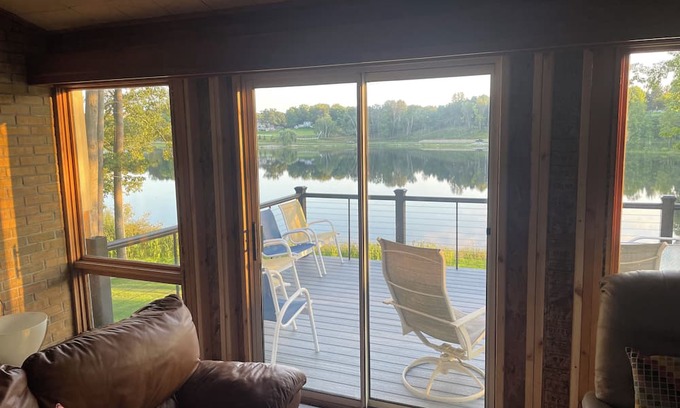 Fremont Casa | Lakefront 3-bedroom 2 Bath House with WiFi, AC on 2nd Lake in Fremont, Michigan