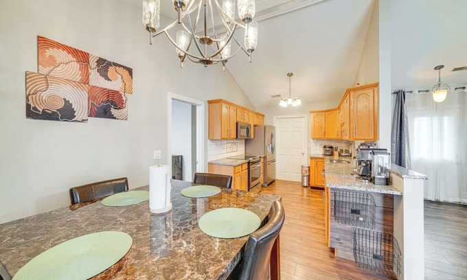 Speed Casa | Peaceful Jeffersonville Getaway Near Golf Courses!