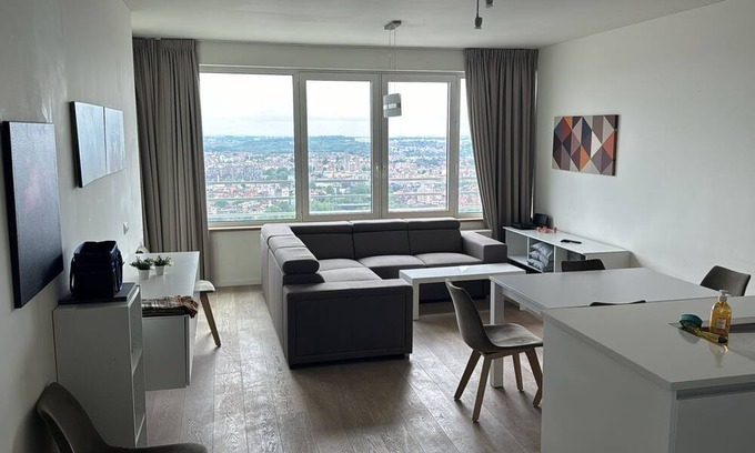 Northern Quarter Apartamento | Room in City view apartment in Brussels Center