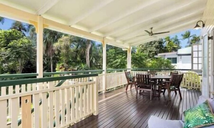 Edge Hill Casa | Classical King Bed Home at Edge Hill, 5km To Cairns