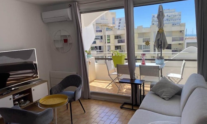La Grande-Motte Apartamento | Joli 3 Couchages, Cocooning, Clim, Wifi, Terrace, Port /Beach at 50 m.