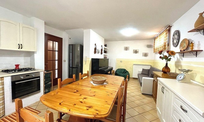 Olmedo Casa | Holiday Home 'Clhome la casa Nel Verde A Olmedo' with Private Garden and Air Conditioning