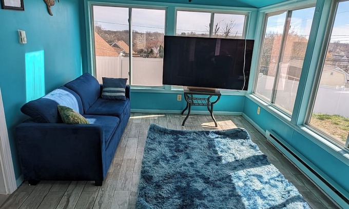 Levittown Casa | The Hexagon house in the Philadelphia suburbs. Sleeps 9, covered outdoor patio.