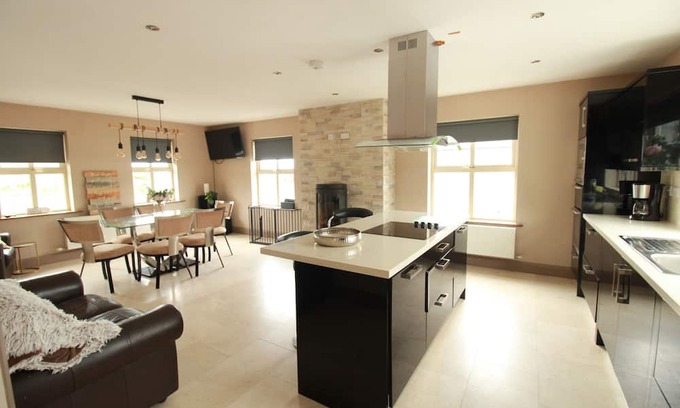 Renvyle Casa | Cloonluane, Renvyle Holiday Home