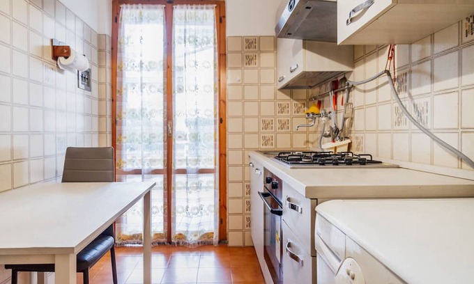 Principina a Mare Apartamento | Apartment 'Via Dell'anguilla' with Private Terrace, Private Garden and Balcony