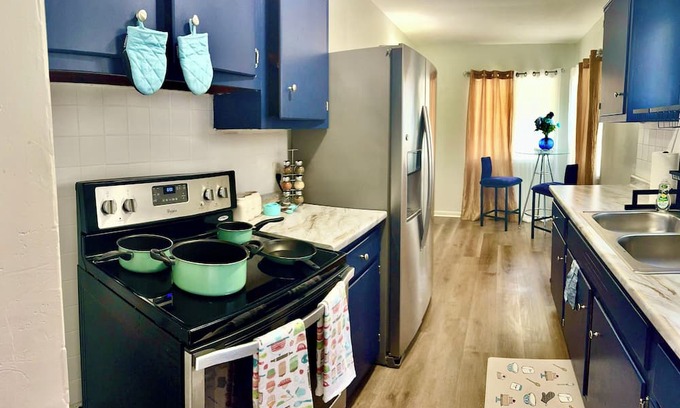 West Akron Casa | Glamorous 3-bedroom house with WiFi, AC in fabulous Akron