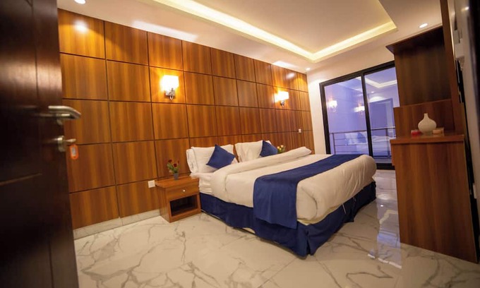 Al Kura Chalet De Esquí | Chalet with private pool