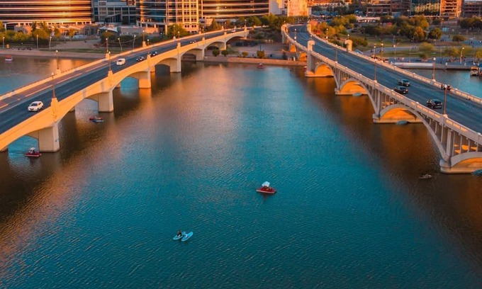Riverside Casa | Walk to ASU/Tempe Town Lake/Mill Ave! Huge cozy townhouse w/pool in ❤️ of Tempe!