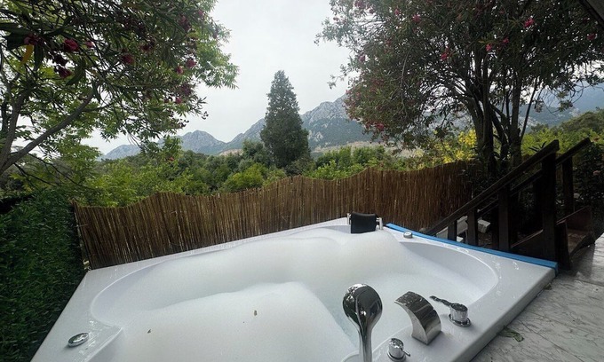 Konyaalti Casa | Cozy 1-bedroom villa with AC, WiFi, fitness room in gorgeous Konyaalti