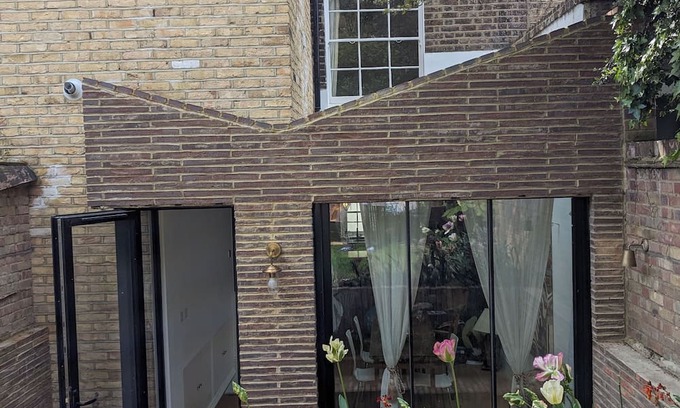 Bow West Casa | Entire Georgian Townhouse Close to Central London