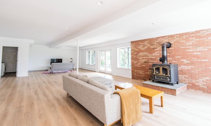 Claverack Casa | Camp Claverack- perfect for groups/events/photos