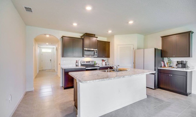 Sebastian Casa | Pet-Friendly Sebastian Retreat: 7 Mi to Beach!