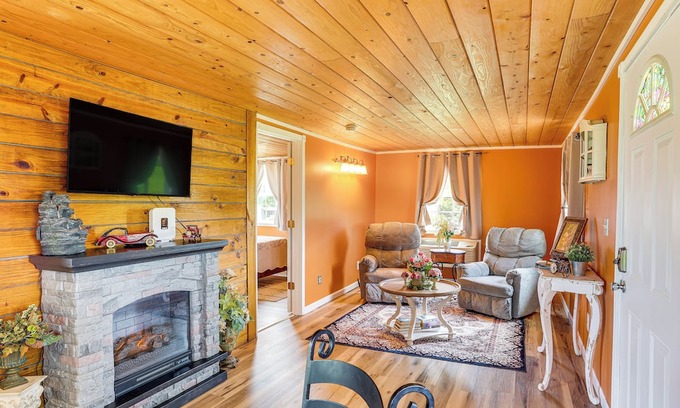Water Valley Casa | Cozy Water Valley Home w/ Yard & Fire Pit!