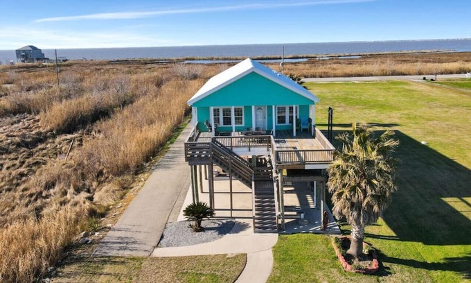 Lake Catherine Casa | Lake Catherine Family Ready Home | Private Pier