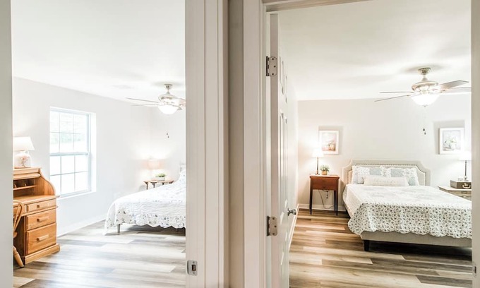 Hendersonville Otro | Charming ranch style farmhouse, close to Nashville