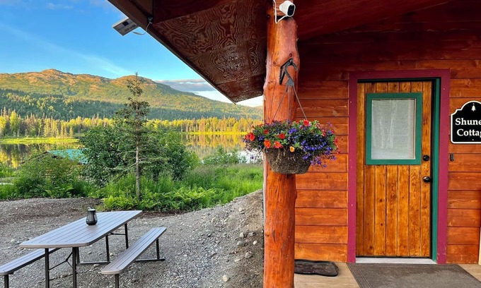 Trapper Creek Casa | Shunem Cottage -HCRL