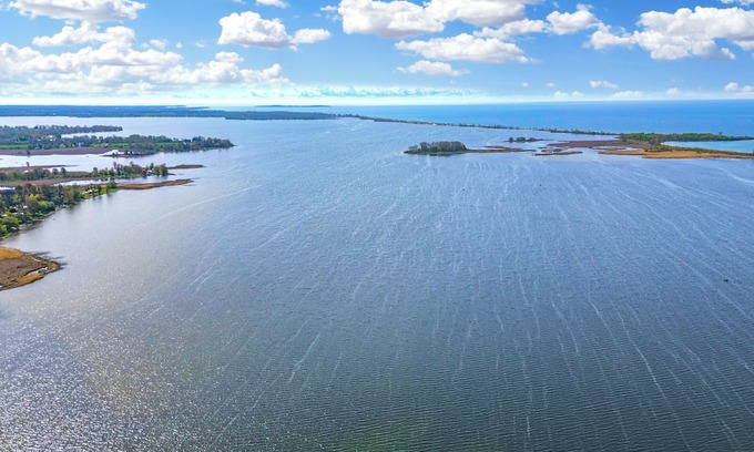 Carrying Place Casa | LAKEFRONT PARADISE - 6 BEDROOMS HAVEN WITH BREATHTAKING VIEWS!