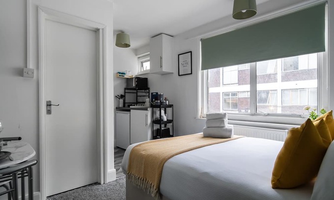Southgate Apartamento | Affordable En-Suite Studio Rooms in London, N14 3B