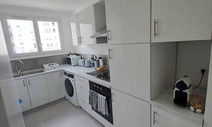 Thiais Apartamento | Un Appartement 7 Personnes Agréables et Tranquille, Bien Desservis