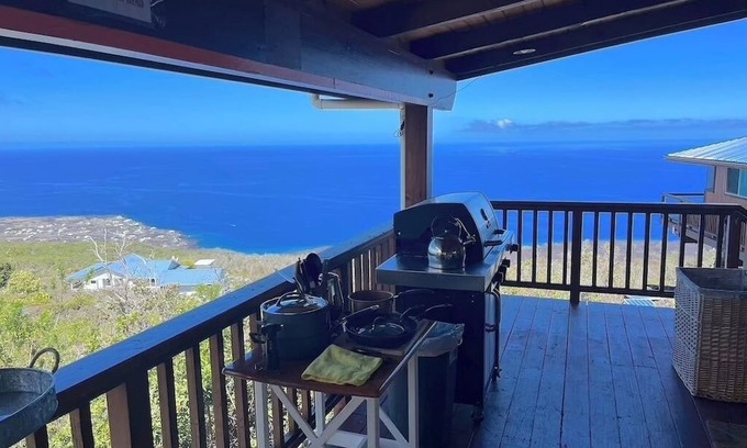 Captain Cook Casa | Serenity Hale on Kona Coast with spectacular ocean view