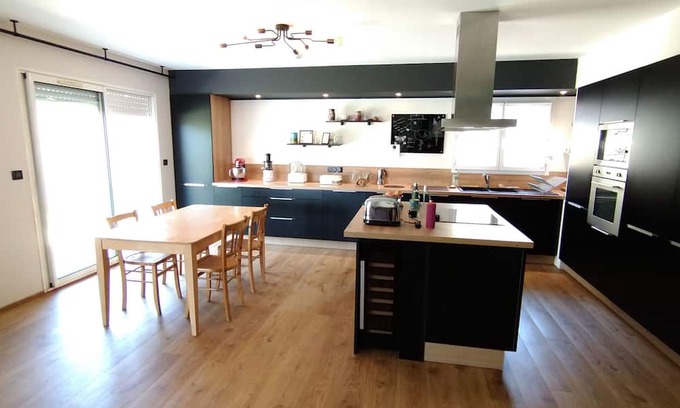 Eurre Casa | Maison Avec 3 Chambres Dans le Village D'eurre Dans la Drôme
