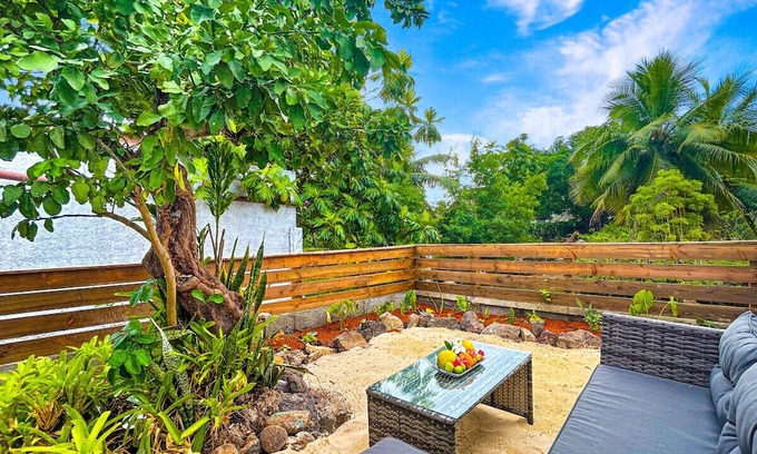 Tiahura Casa | Free Kayaks - A/C - King Bed - Fare Tiare