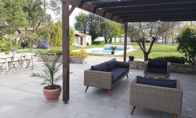 La Jarrie Casa | Agréable Maison Avec Piscine Chauffée Près de La Rochelle