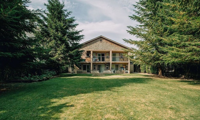 Harrison Hot Springs Condominio | Harrison Lake Modern Boho Studio