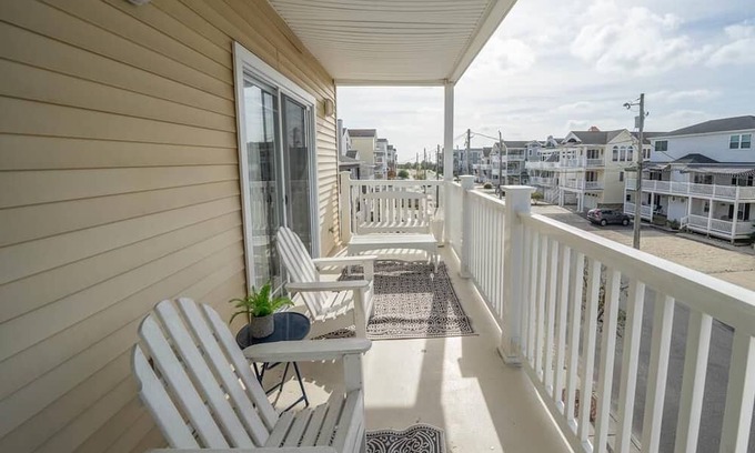 Townsend's Inlet Condominio | Townsend Inlet condo with ocean and bay view! Handicap accessible!