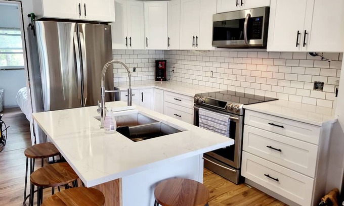 Magnetawan Cabaña | Creekside Retreat on Whalley Lake