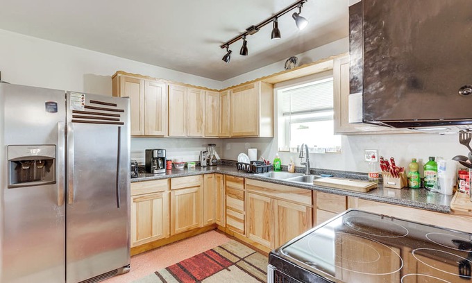 Archer Casa | Quaint Archer Farmhouse: Peaceful & Quiet Setting!
