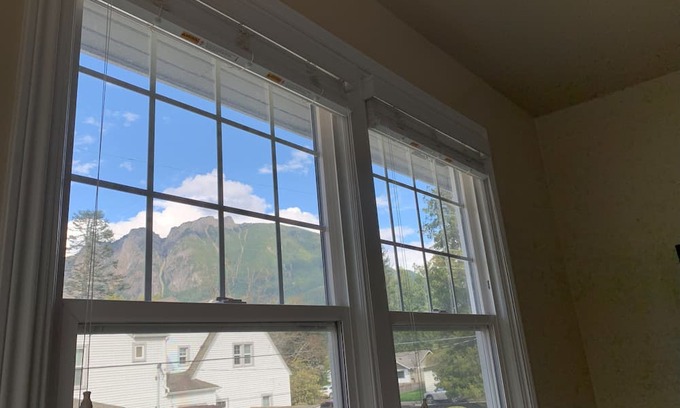 North Bend Apartamento | Modern 1 br over Downtown - Walkable - Fast WiFi